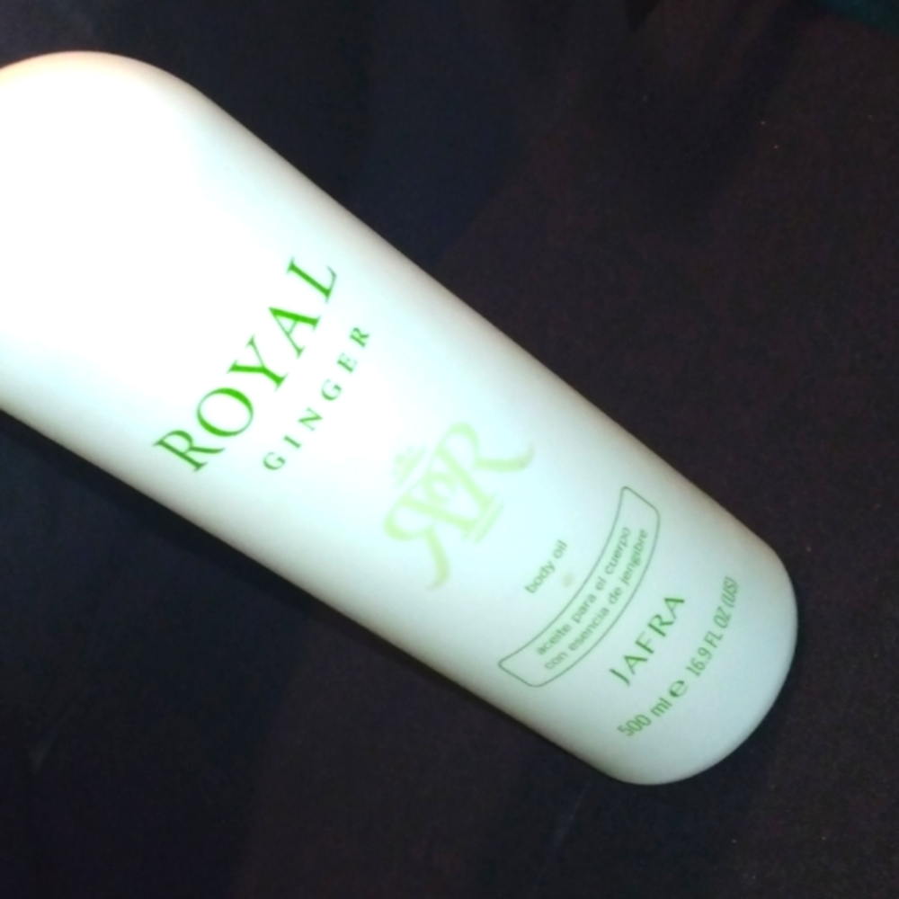 Body oil